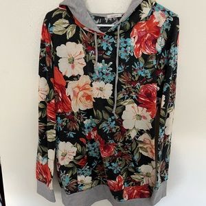 Women’s Floral Sweatshirt